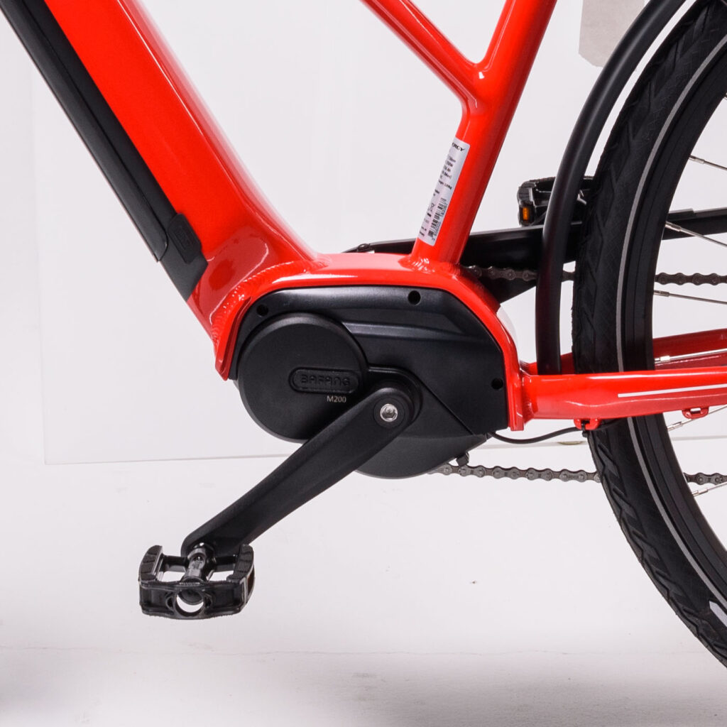 Ženski ebike sa centralnim Bafang motorom